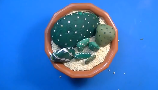 DIY: Decora con cactus hechos con piedras
