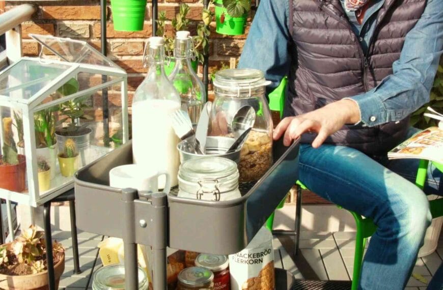 Lorenzo Meazza de IKEA nos ayuda a decorar el balcón de Paula