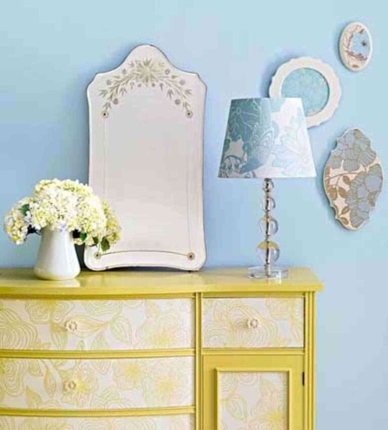 decorar una cajonera con papel pintado