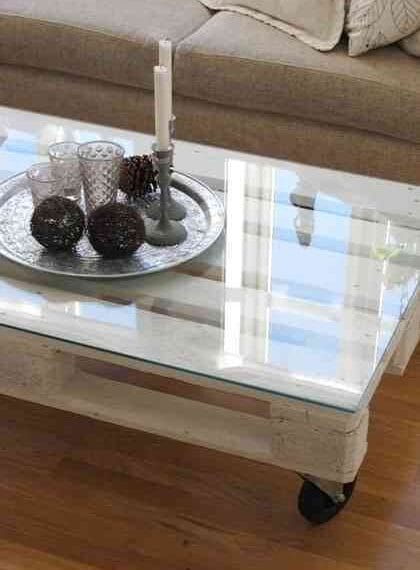 mesa de cafe hecha de palet