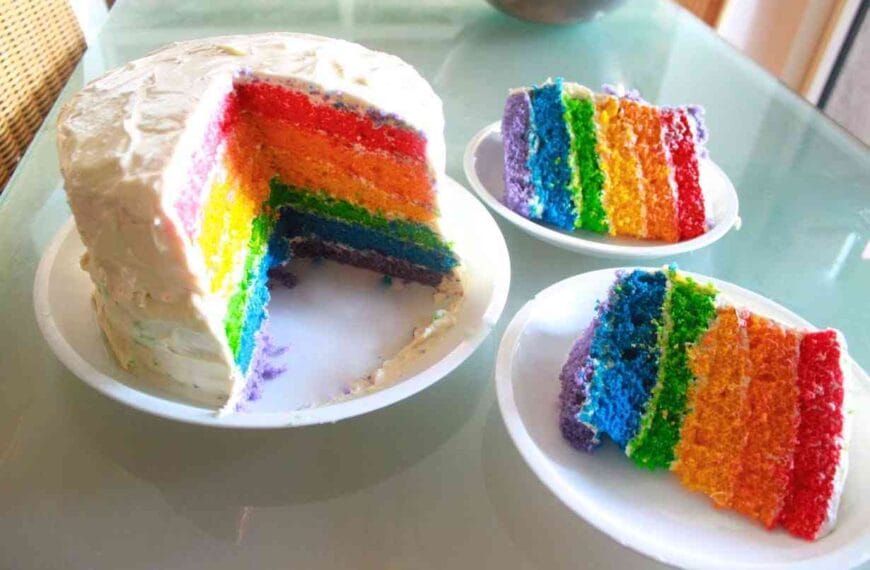 Cómo hacer una tarta arcoiris