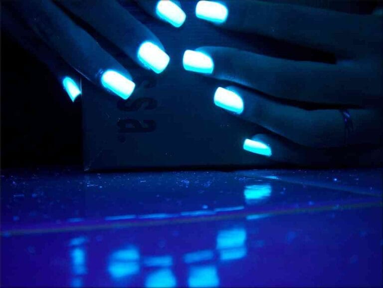 esmalte fluorescente