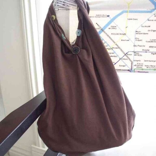 hacer un bolso con una camiseta