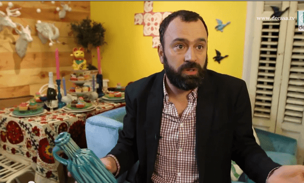 Decoración navideña Happy por Guille Hoz