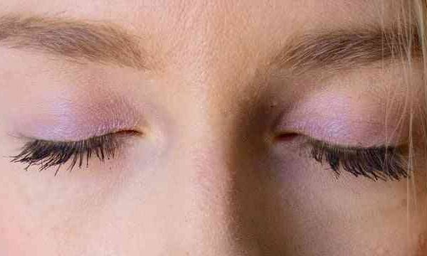 parpados maquillados