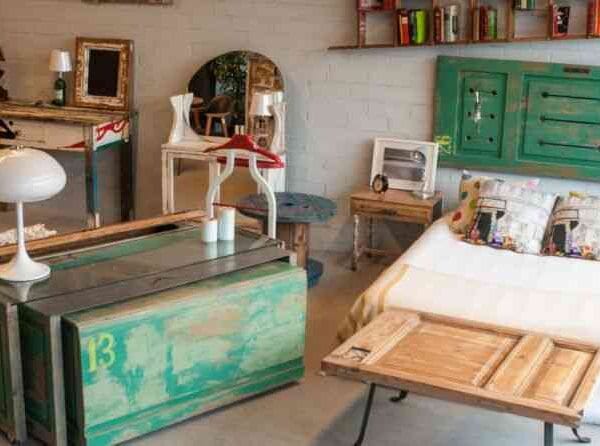 Tienda taller L’Estoc y el reciclado de muebles