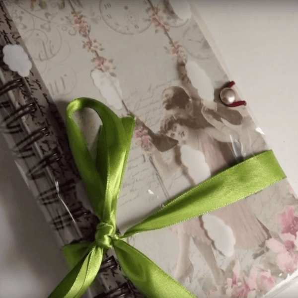 Agenda de estilo scrapbooking