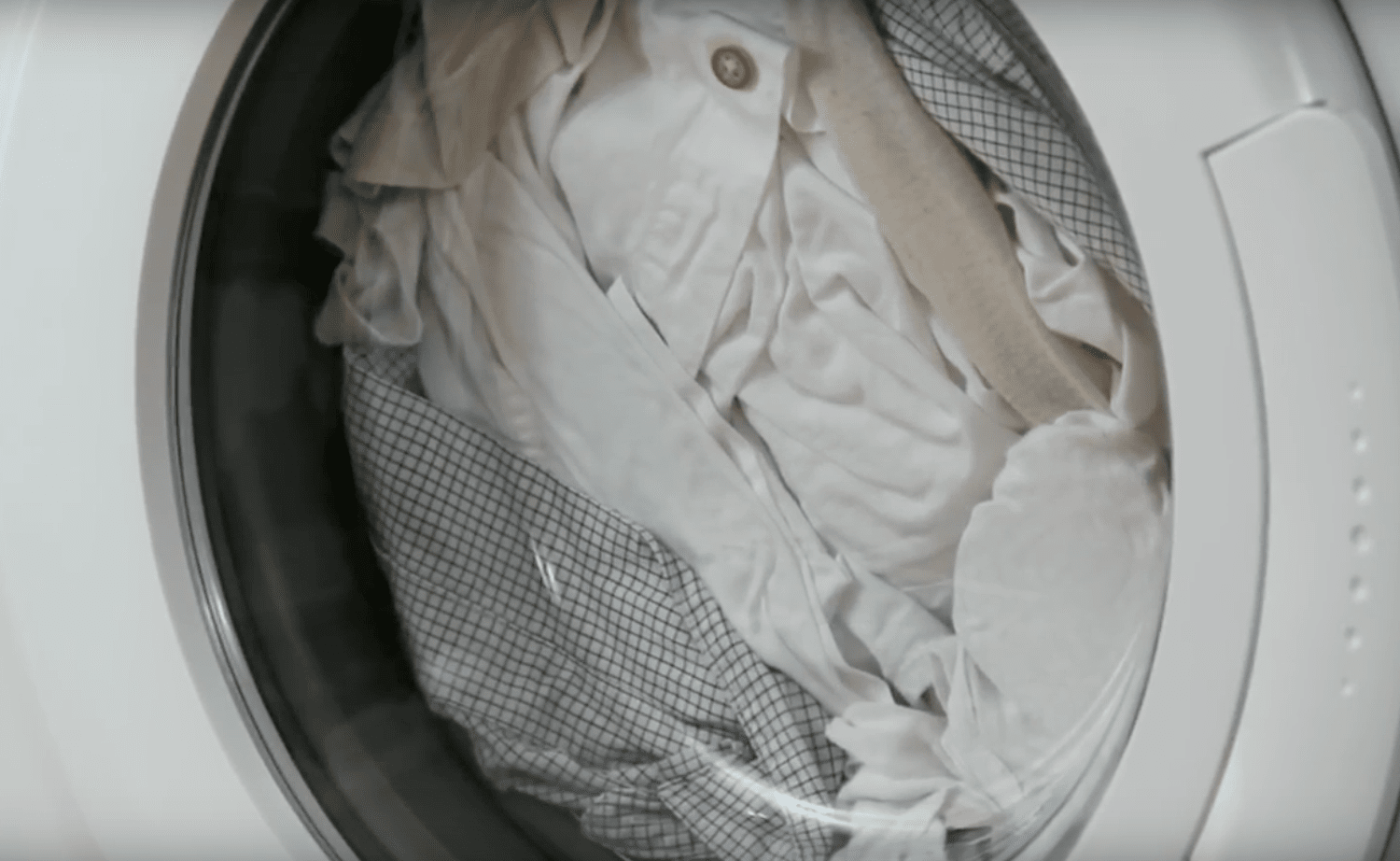 Cosas que haces mal al poner la lavadora