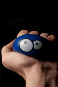 Hacer pelotas antiestrés