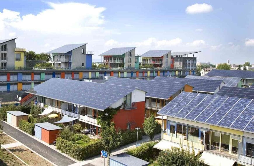 Descubre las principales ventajas de utilizar placas solares en el hogar