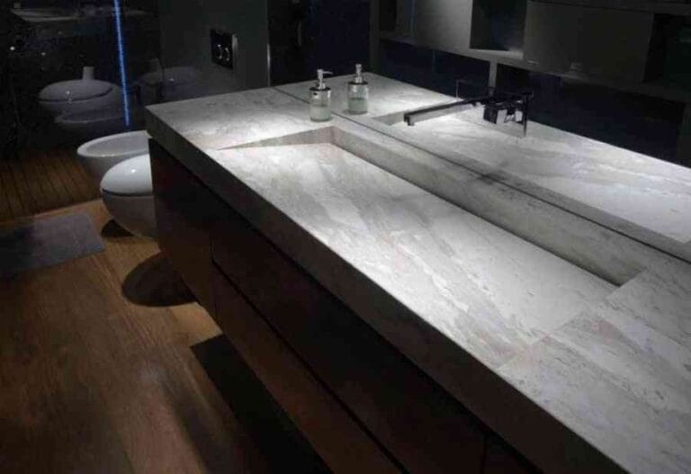 ¿No sabes qué tipo de encimera de baño elegir? Te indicamos sus características