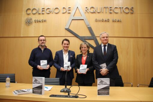 David García-Manzanares presenta, en Ciudad Real, su libro 'Puedes esconder los cuadros, puedes evitar la música'