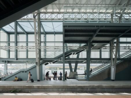 Inauguración del Nuevo Edificio de Viajeros en la Estación de Santiago de Compostela-Daniel Castelao 3 Comenza en el nuevo edificio de viajeros de la estación Santiago de Compostela-Daniel Castelao