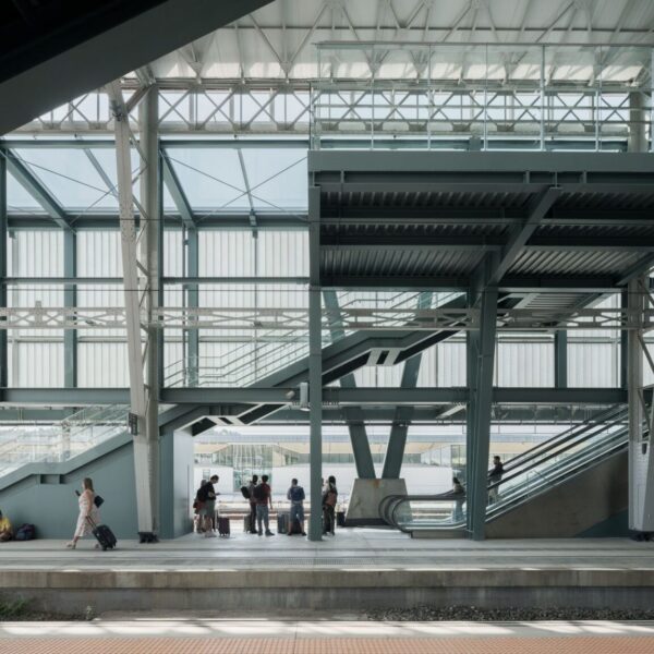 Comenza en el nuevo edificio de viajeros de la estación Santiago de Compostela-Daniel Castelao