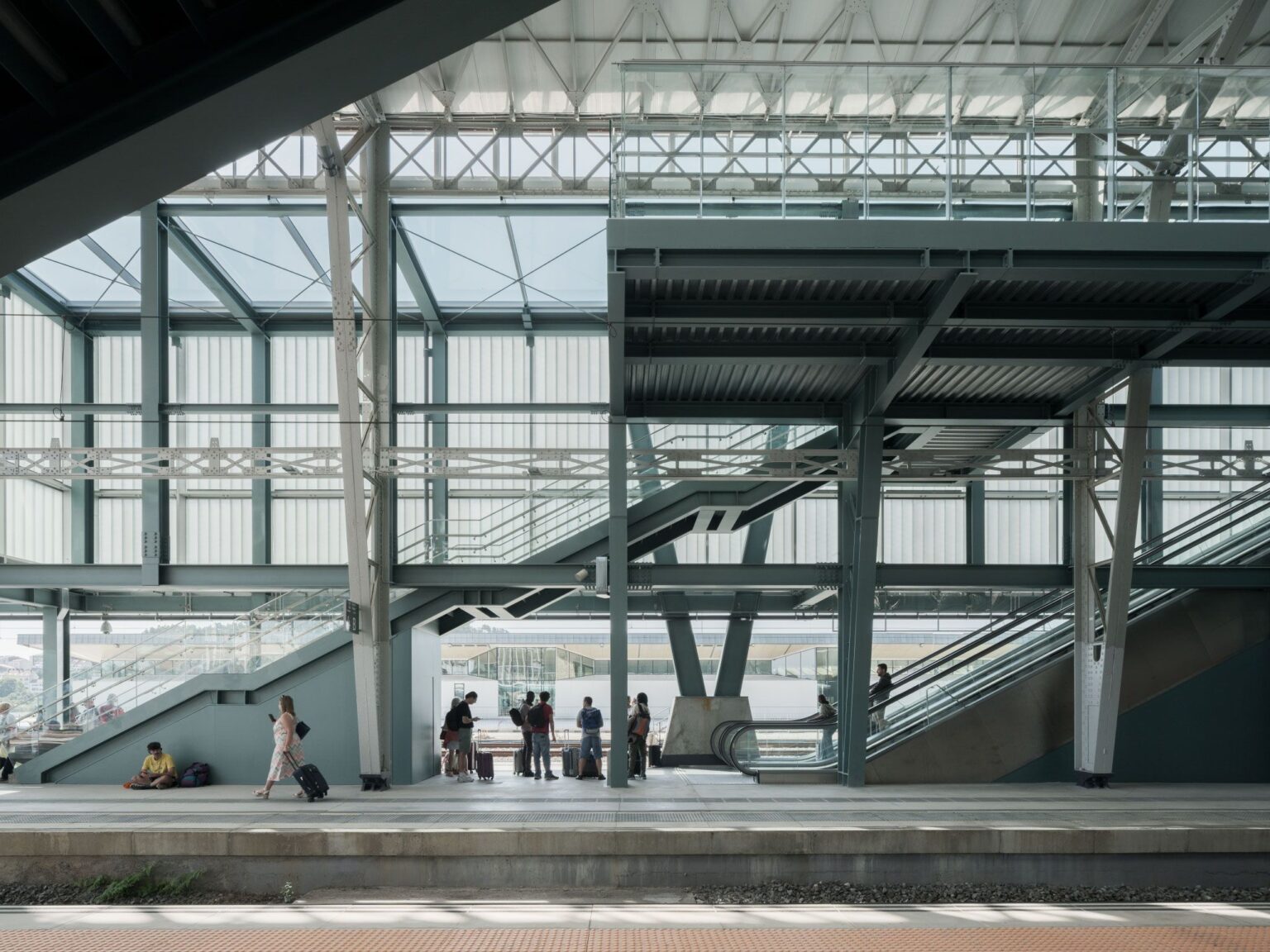 Comenza en el nuevo edificio de viajeros de la estación Santiago de Compostela-Daniel Castelao