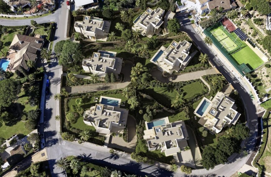 Nueva portada 6 IQUO lanza Dream Hacienda Las Chapas, siete villas de autor en el Este de Marbella
