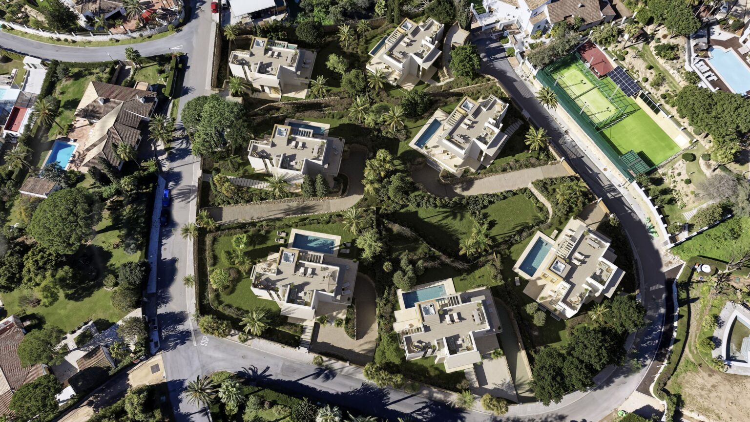 Nueva portada 1 IQUO lanza Dream Hacienda Las Chapas, siete villas de autor en el Este de Marbella